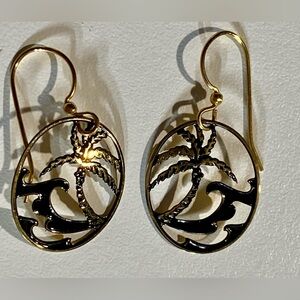 Hawaiian Natural Collection by Leighton  Lam Pierce Earrings